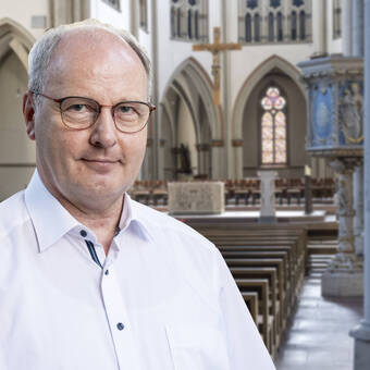 Propst Martin Tenge in der St. Aegidien Kirche.